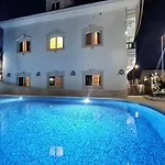 Villa Silver Coast Village Maceira (Leiria)